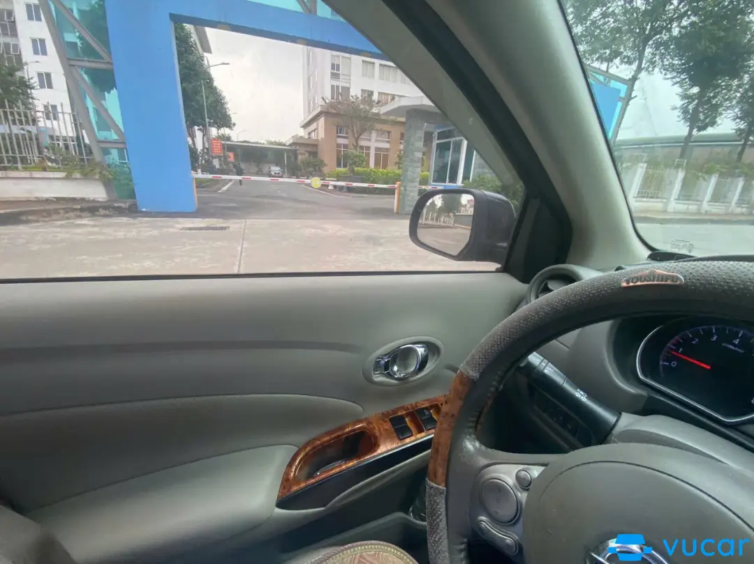 Nissan sunny 2014 - Nội thất 3