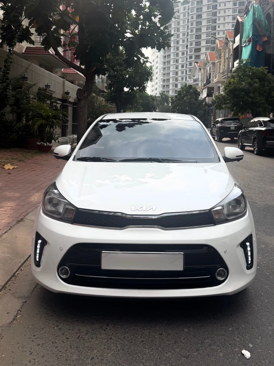 Kia Soluto 1.4 AT Luxury 2024