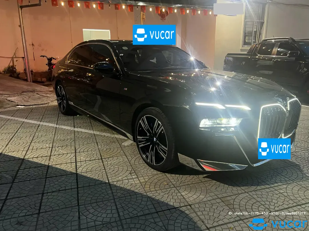 BMW 735i M Sport 2023 - Ngoại thất 12