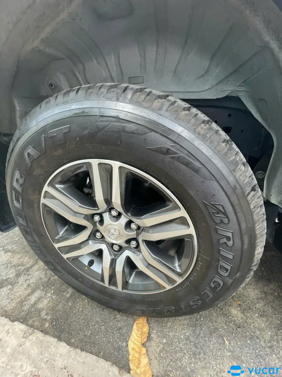 Ảnh xe Toyota Fortuner 2.7V 4x2 AT 2018 - ảnh 4