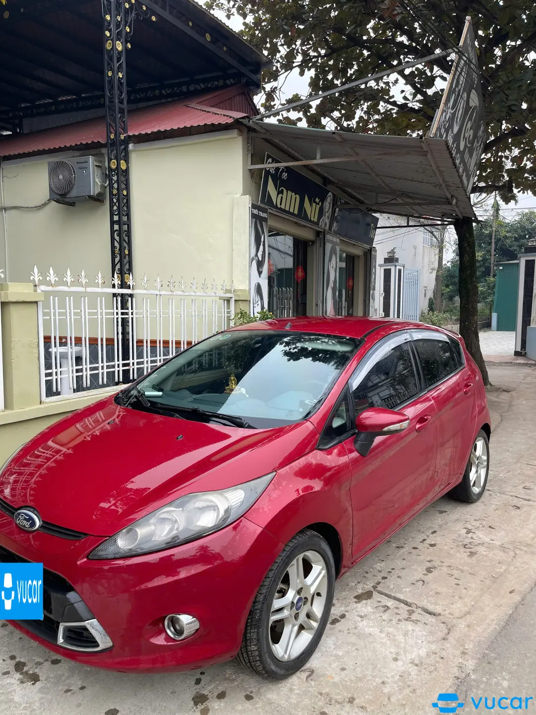 Ảnh xe Ford fiesta 2013