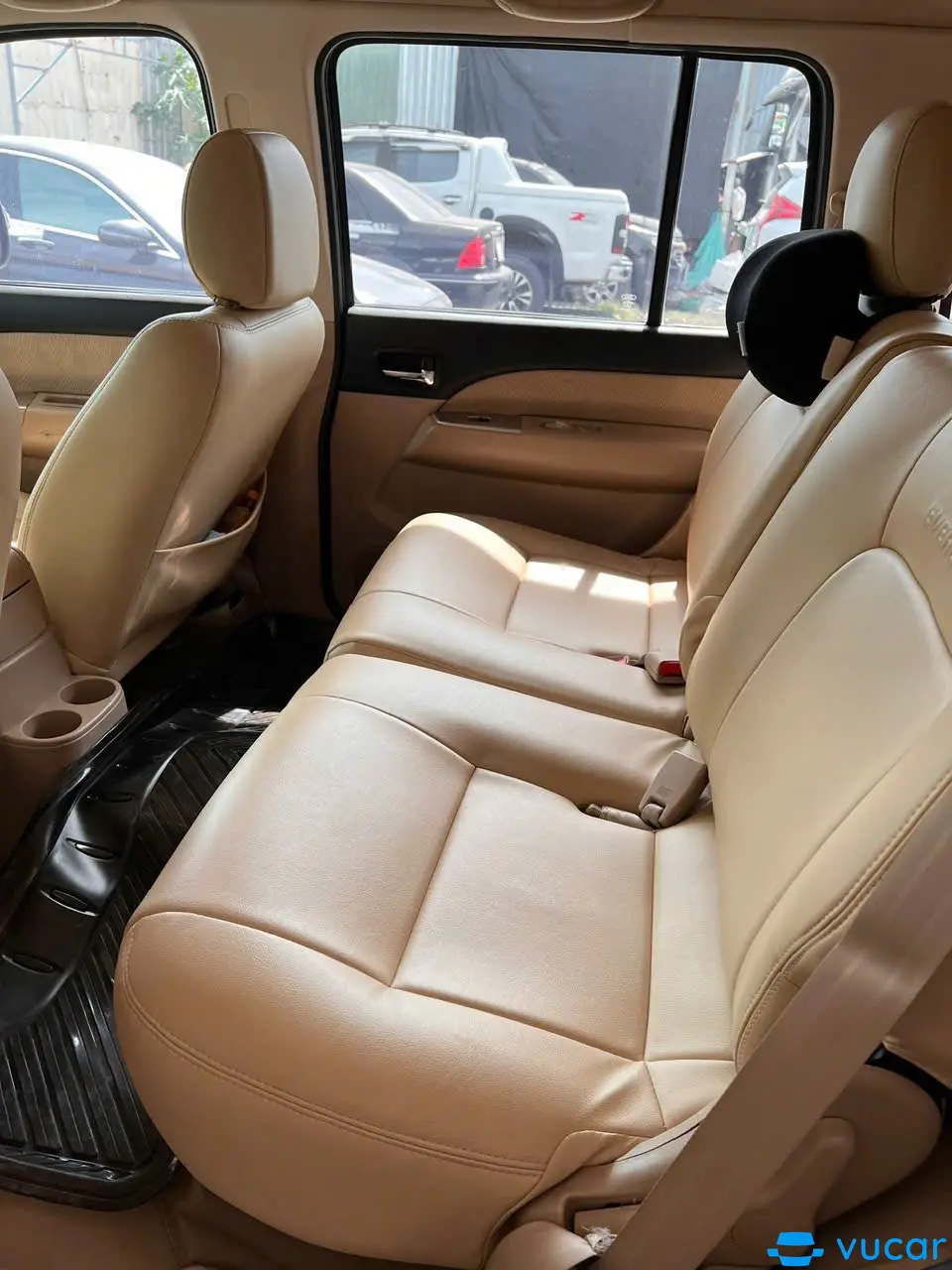 Ford Everest 2.5L 4x2 MT 2012 - Nội thất 5