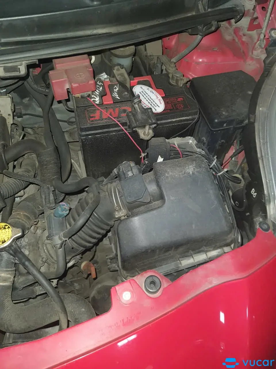 Toyota Yaris 1.3 AT 2009 - Khoang động cơ 3