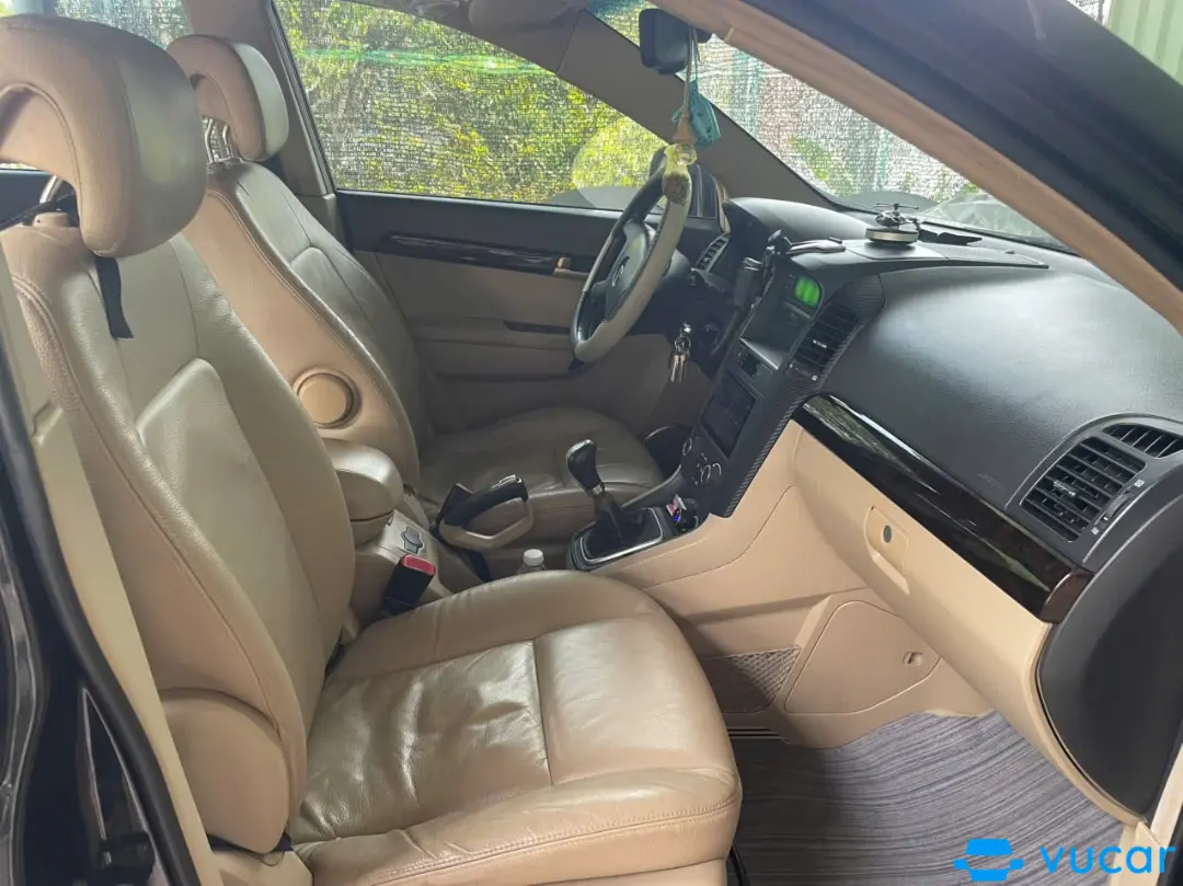 Chevrolet Captiva LT 2.4 MT 2008 - Nội thất 4