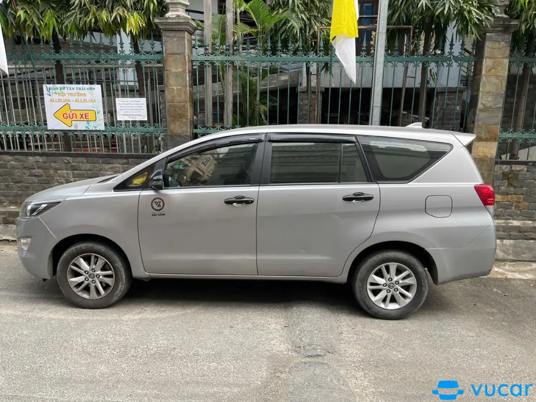 Toyota Innova 2018 2.0E - Ngoại thất 5
