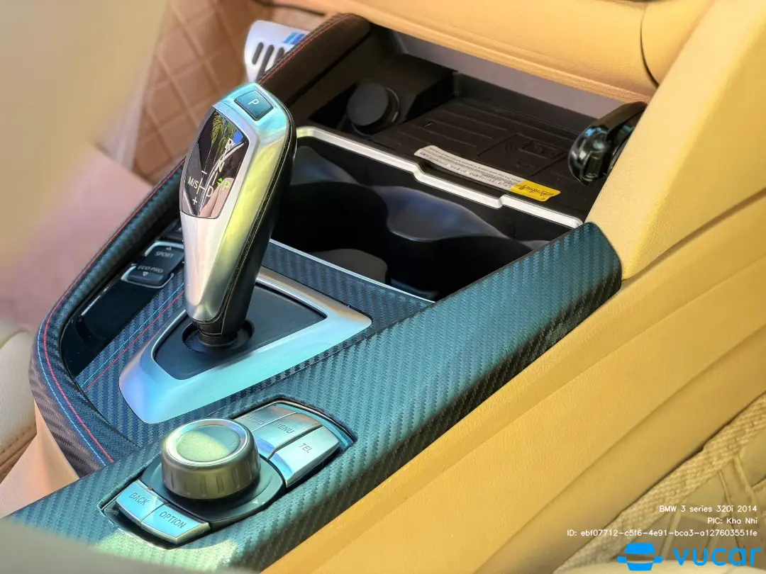 BMW 3 series 320i 2014 - Nội thất 8