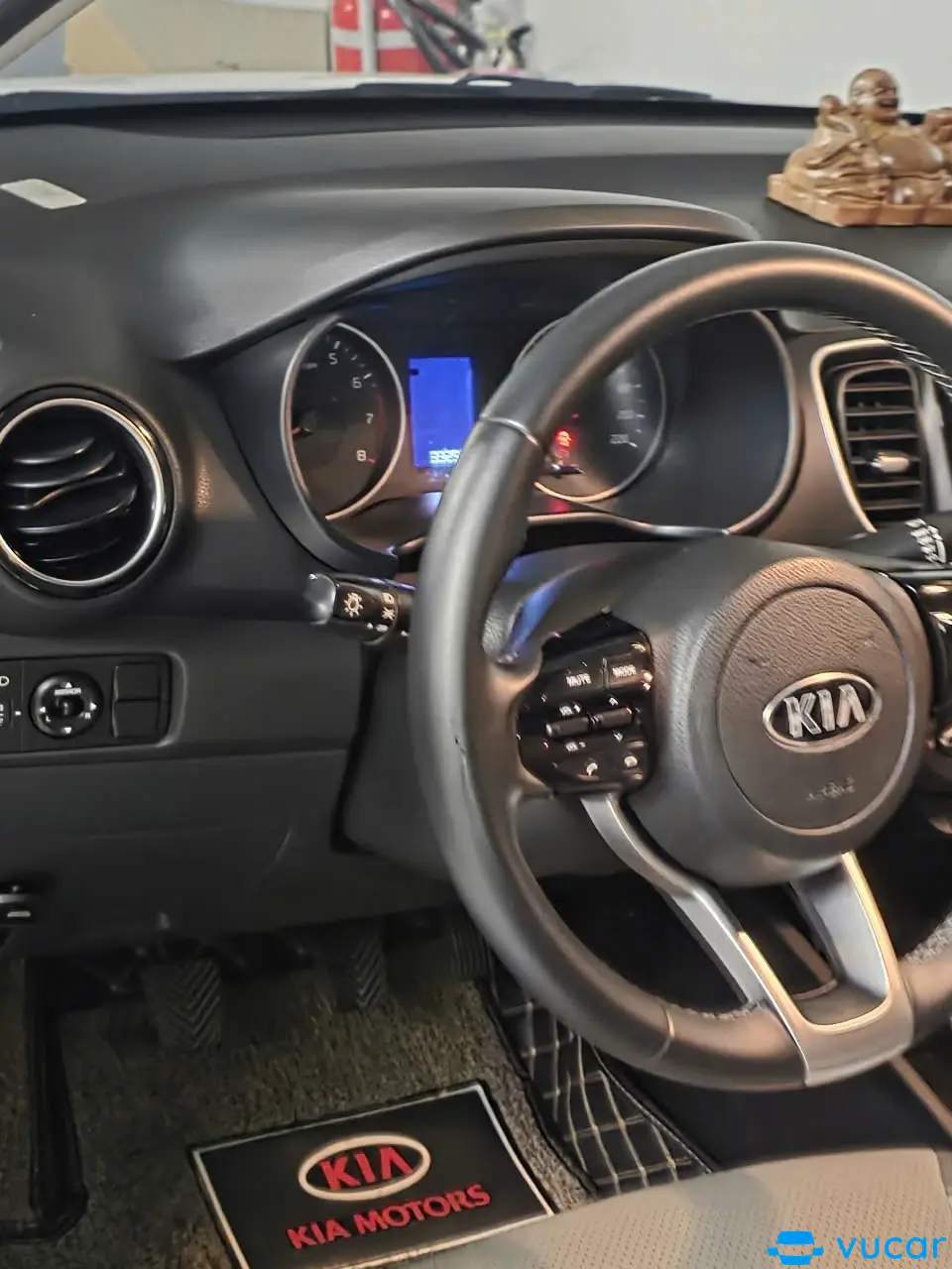 Kia Soluto 1.4 MT Deluxe 2021 - Nội thất 1