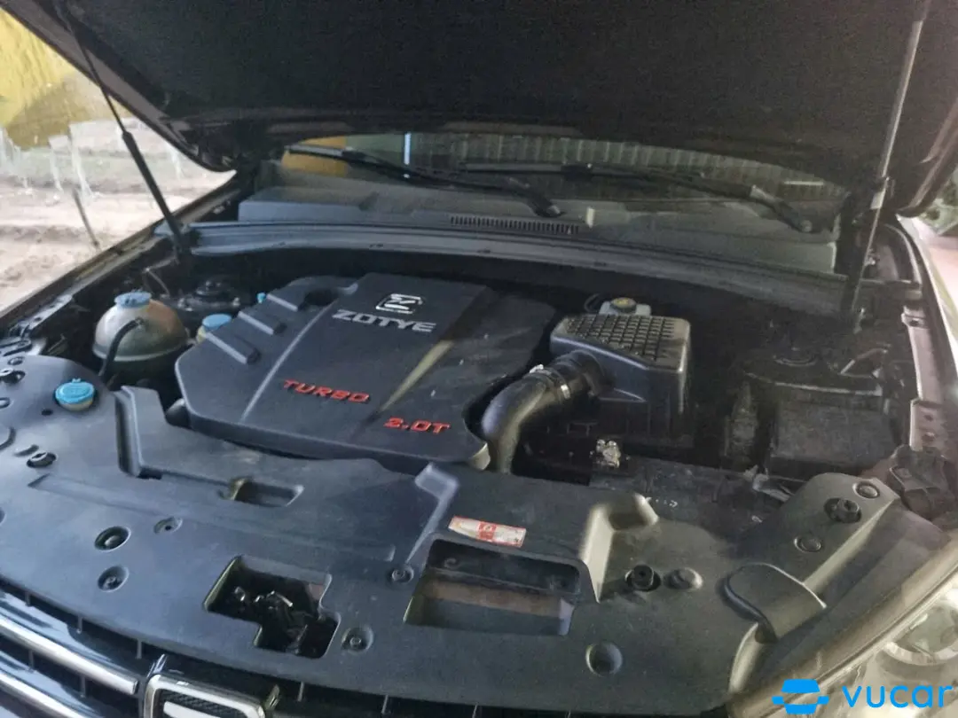 Zotye T600 S 2.0 AT 2016 - Khoang động cơ 1
