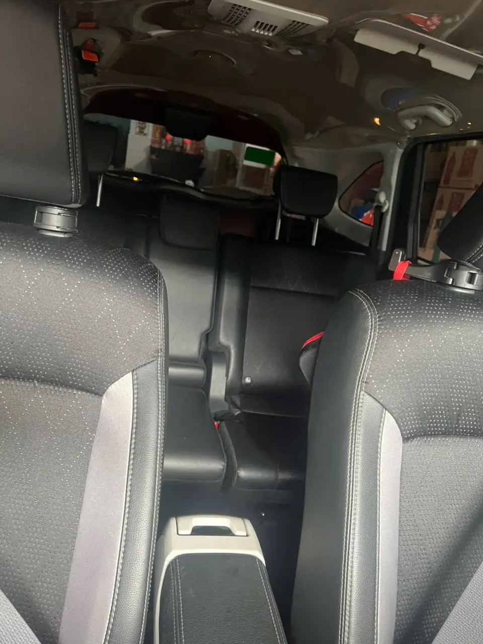Toyota Veloz Cross 1.5 CVT 2024 - Nội thất 3