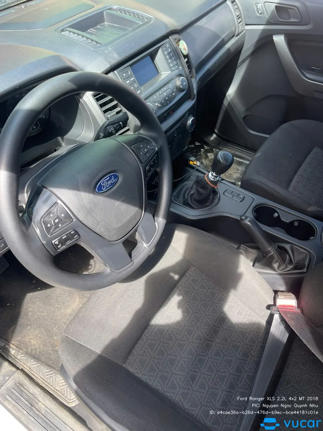 Ford Ranger XLS 2.2L 4x2 MT 2018 - Nội thất 3