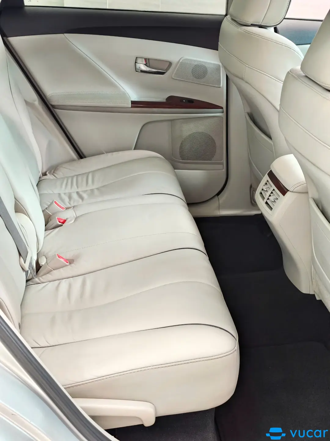 Toyota Venza 2.7 2011 - Nội thất 25