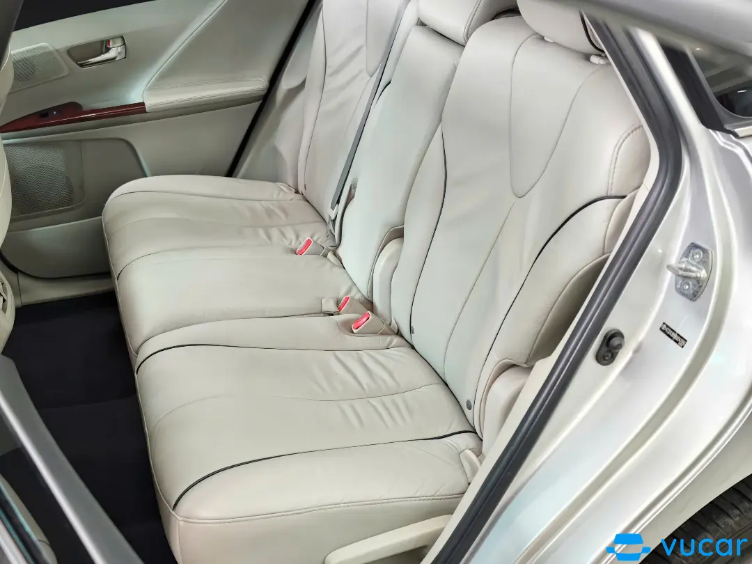 Toyota Venza 2.7 2011 - Nội thất 26