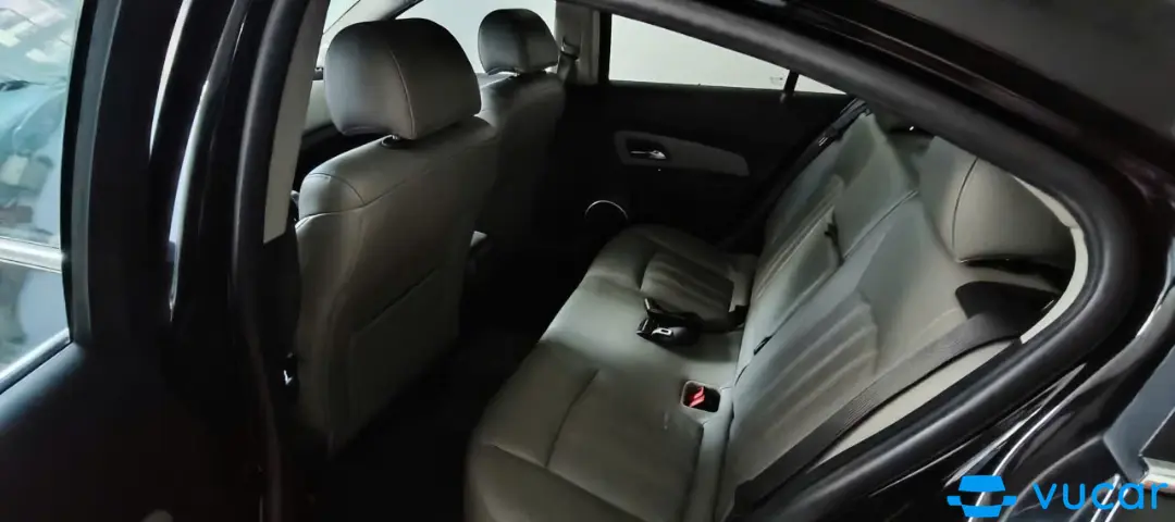Chevrolet Cruze LTZ 1.8 AT 2015 - Nội thất 1