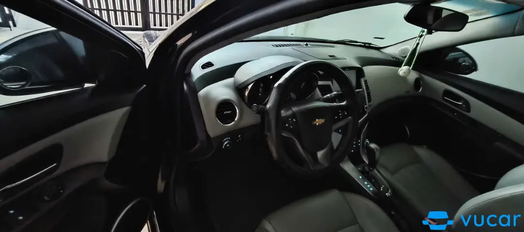 Chevrolet Cruze LTZ 1.8 AT 2015 - Nội thất 2