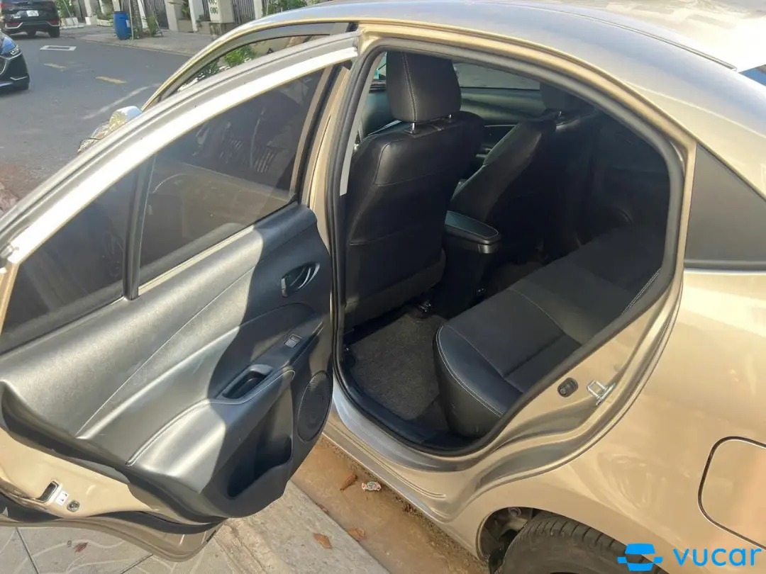Vios E CVT - Nội thất 6