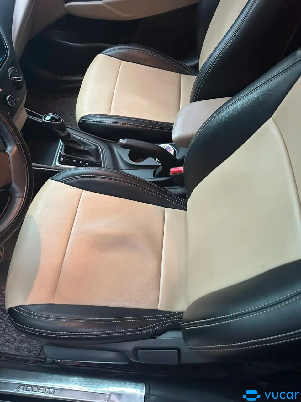 Hyundai Accent 1.4 AT 2022 - Nội thất 1