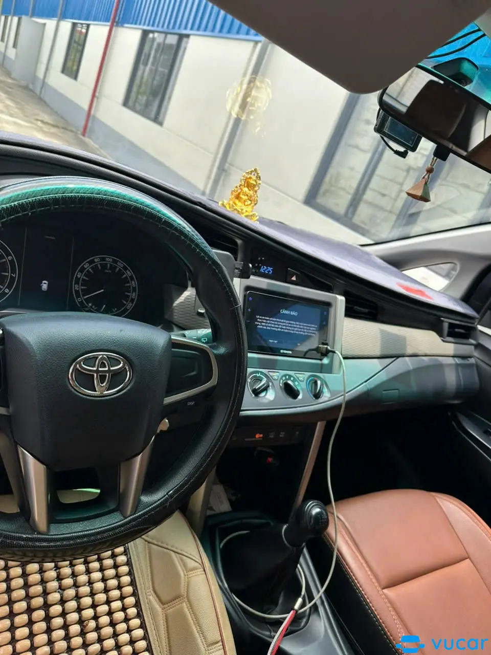 Toyota Innova E 2.0 MT 2024 - Nội thất 3