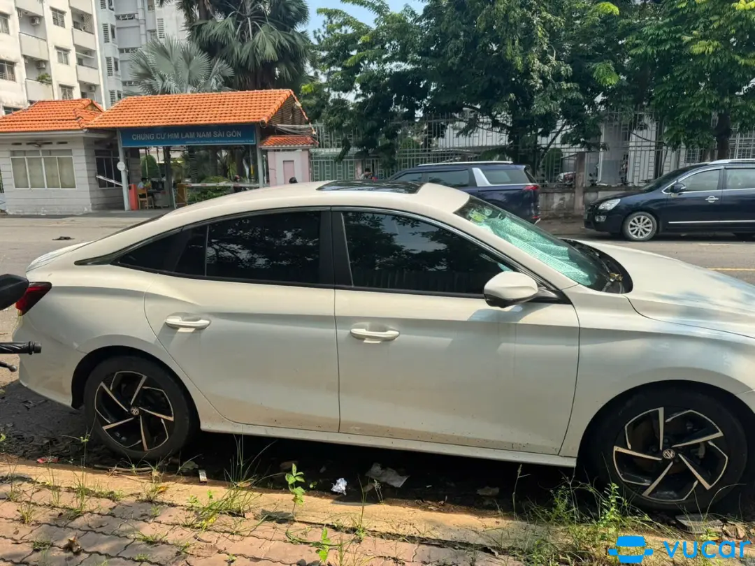 MG 5 Luxury 1.5 AT 2022 - Ngoại thất 4