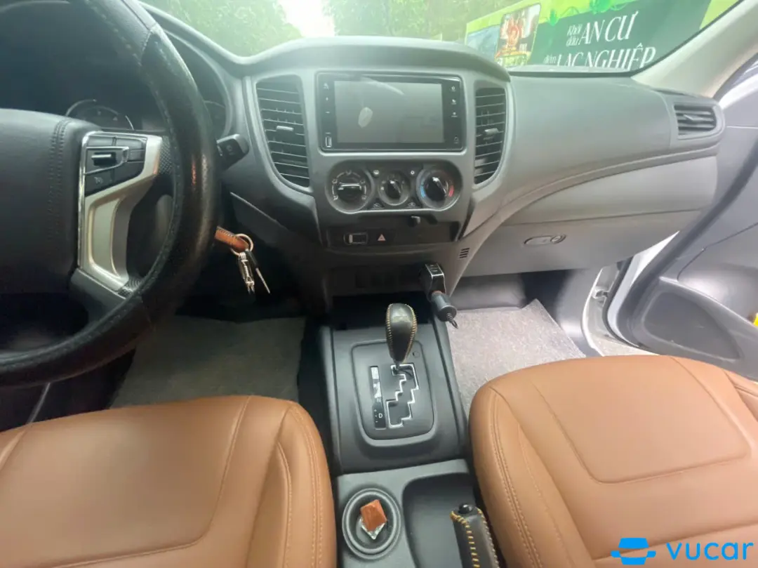 Mitsubishi Triton 2023 - Nội thất 2