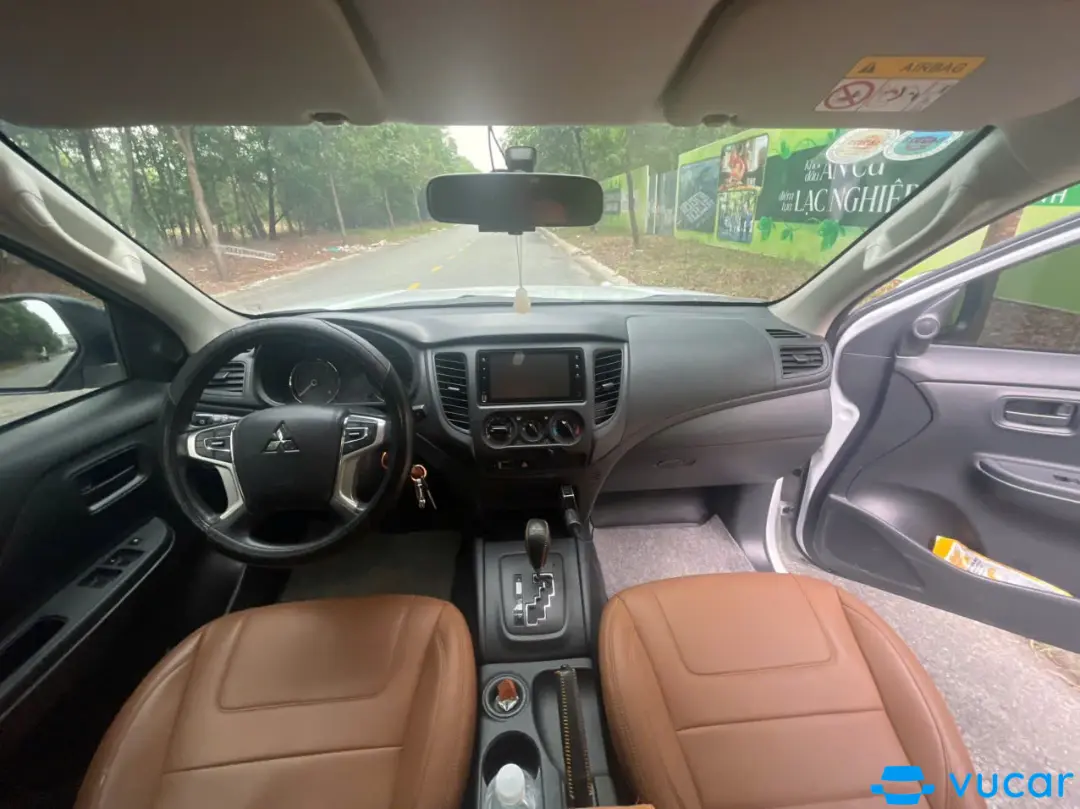 Mitsubishi Triton 2023 - Nội thất 5