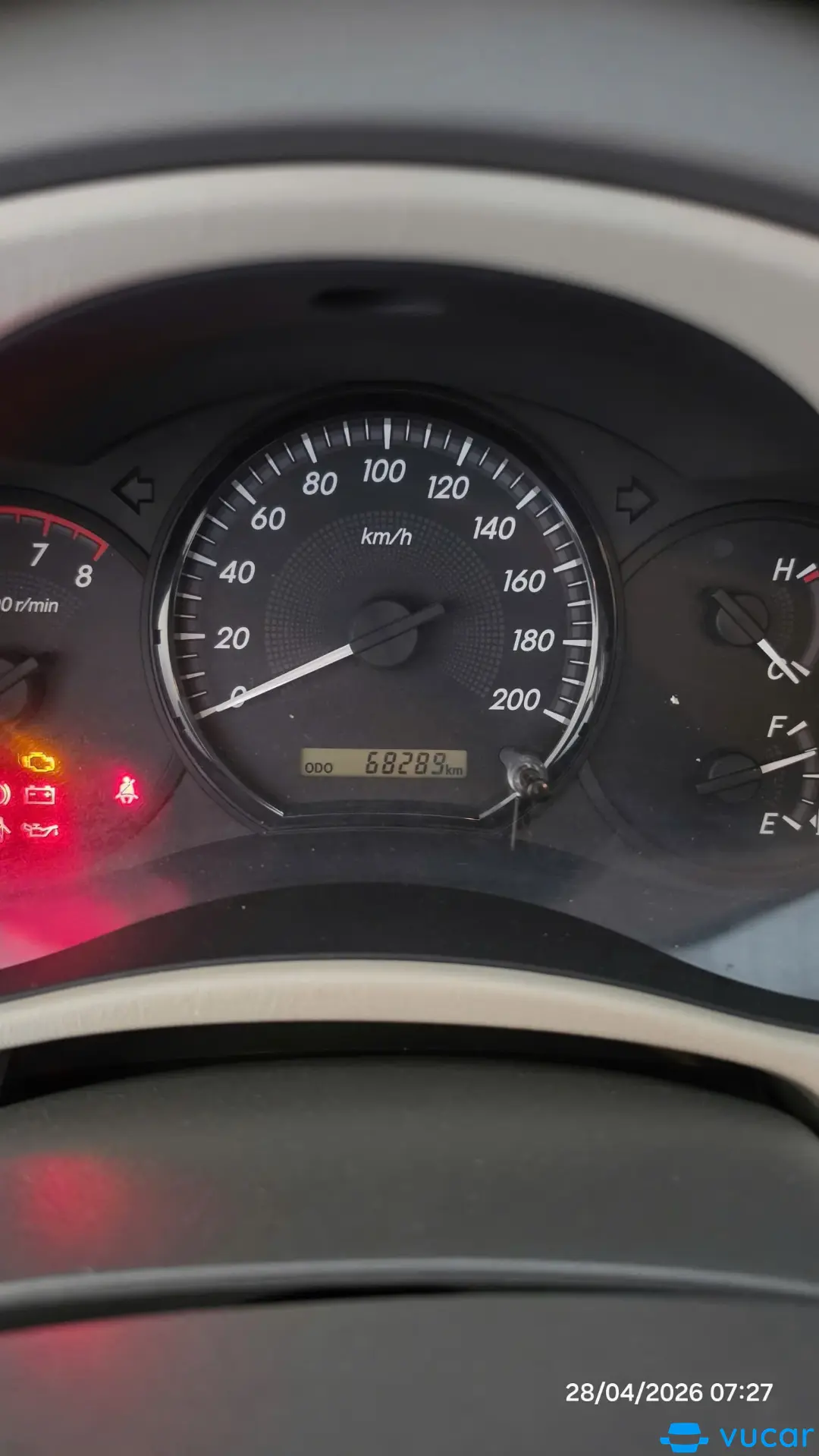 Toyota Innova 2.0E 2014 - Nội thất 1
