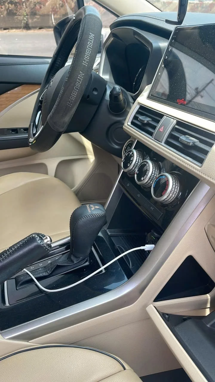 Mitsubishi Xpander 1.5 AT 2019 - Nội thất 1