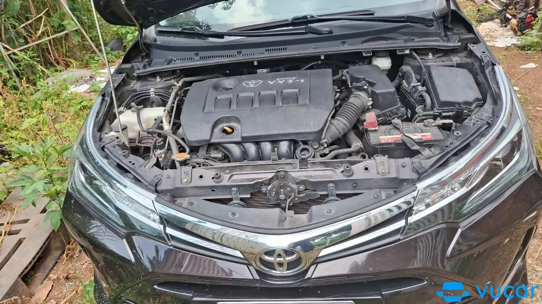 Toyota Corolla altis 1.8G AT 2020 - Khoang động cơ 1
