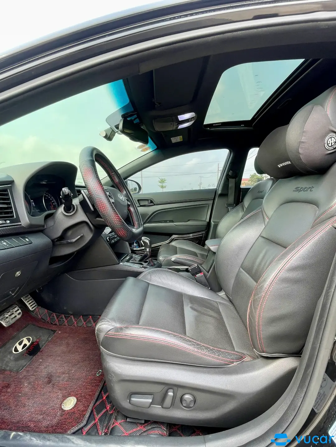Hyundai Elantra Sport 1.6 AT 2018 - Nội thất 3