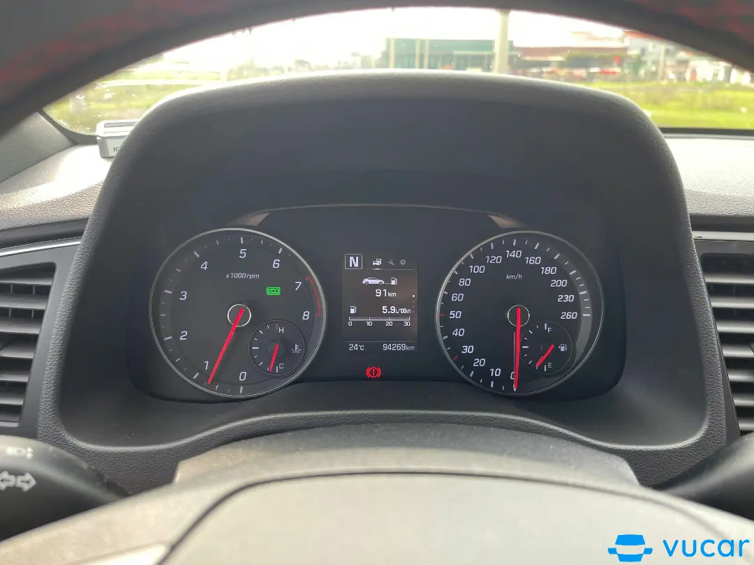 Hyundai Elantra Sport 1.6 AT 2018 - Nội thất 5
