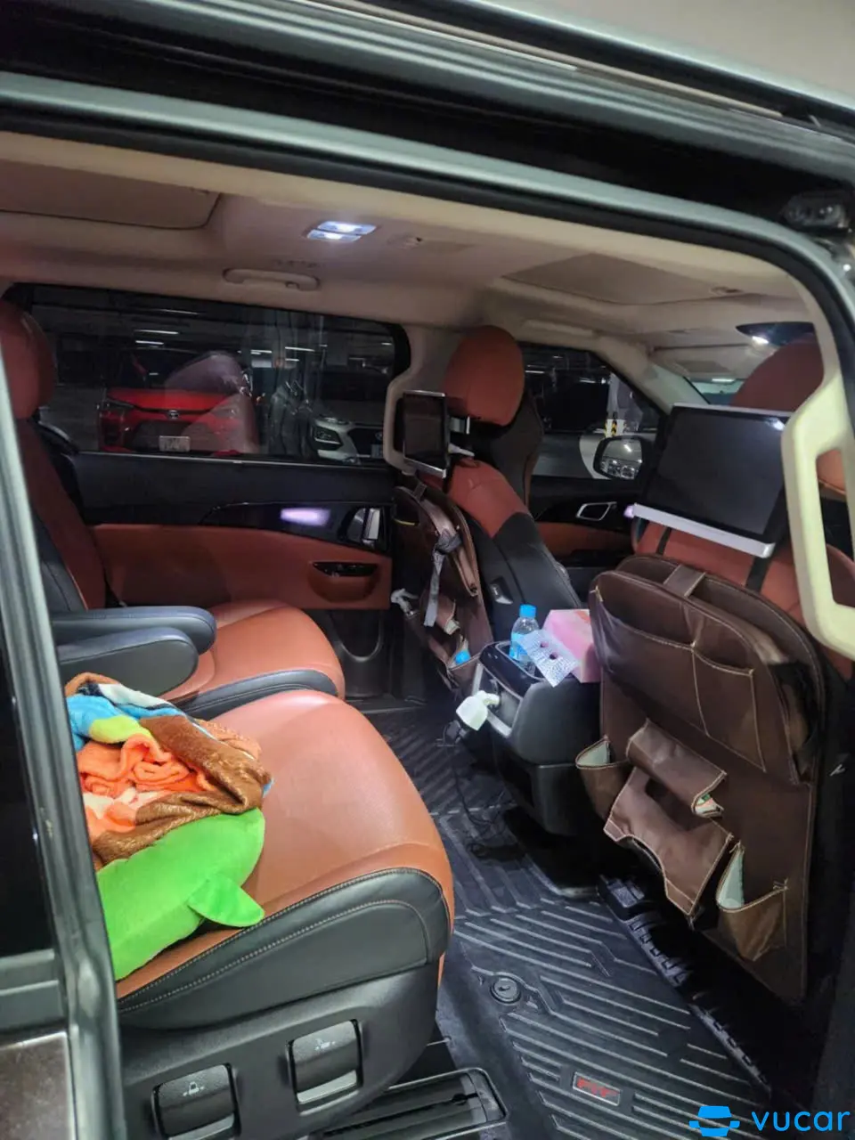 Kia Carnival Signature 2.2D 2022 - Nội thất 1