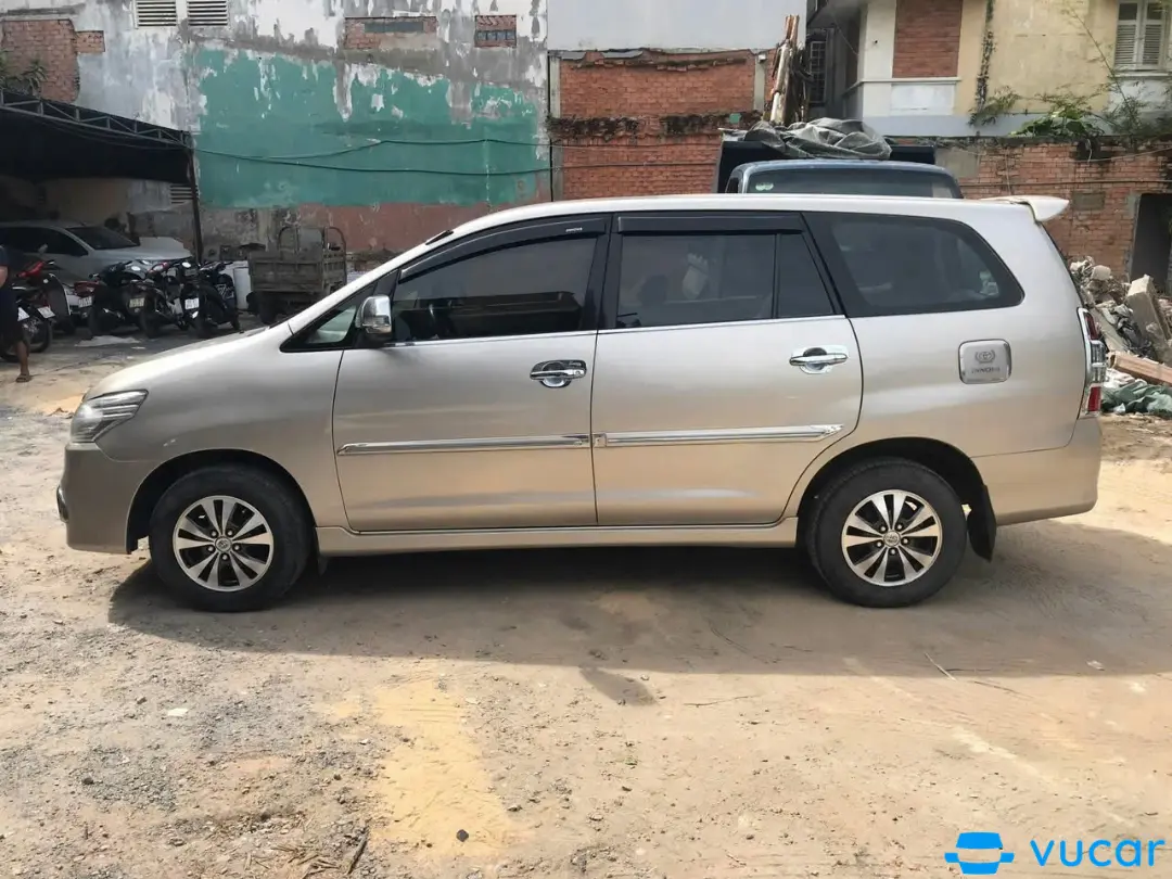 Toyota Innova 2016 2.0E - Ngoại thất 4