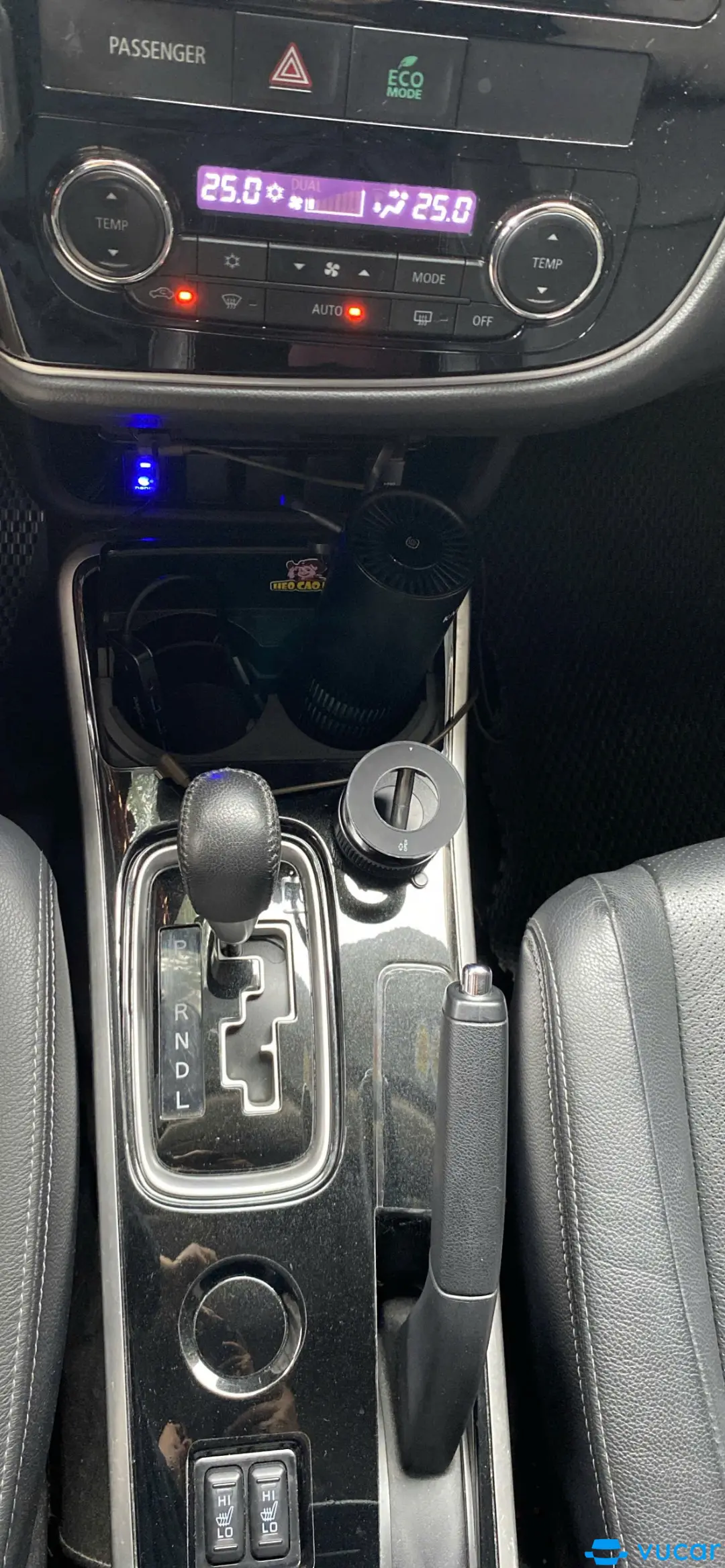 Mitsubishi Outlander 2.0 CVT Premium 2019 - Nội thất 4