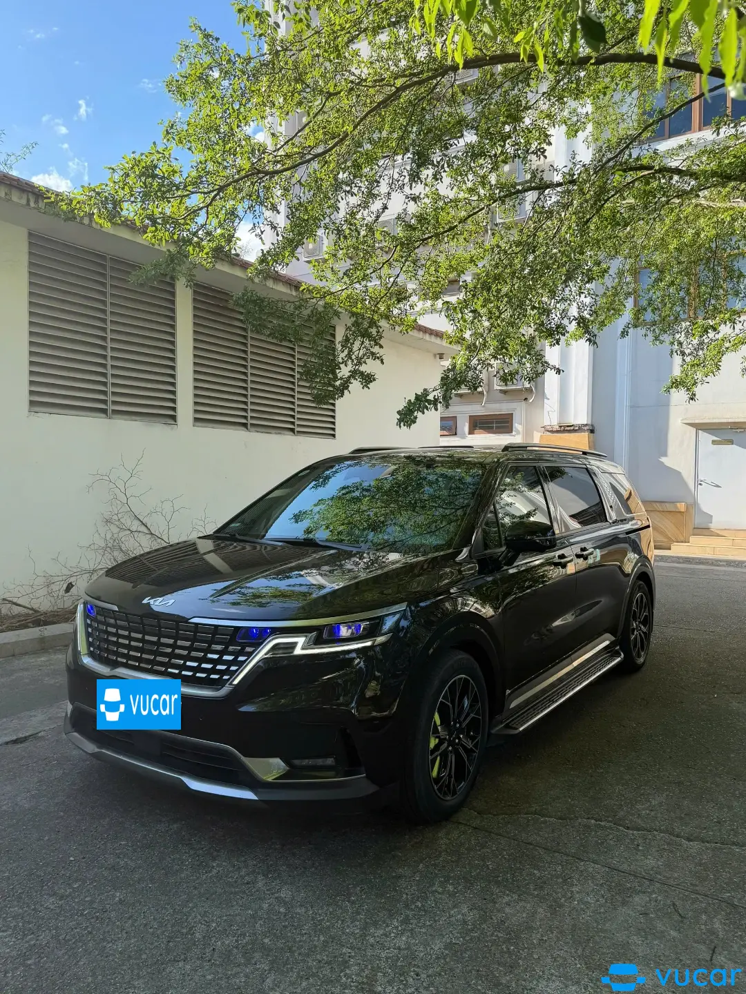 Kia Carnival Signature 2.2D 2023 - Ngoại thất 4