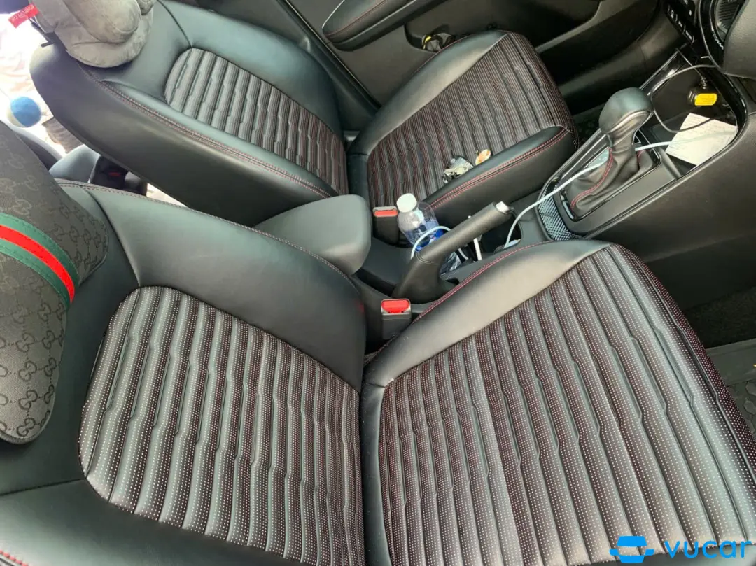 Kia Sonet Premium 1.5 AT 2022 - Nội thất 10
