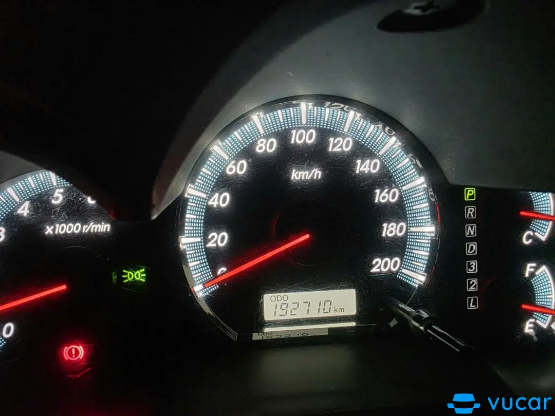 Toyota Fortuner 2.7V 4X2 AT 2016 - Nội thất 1