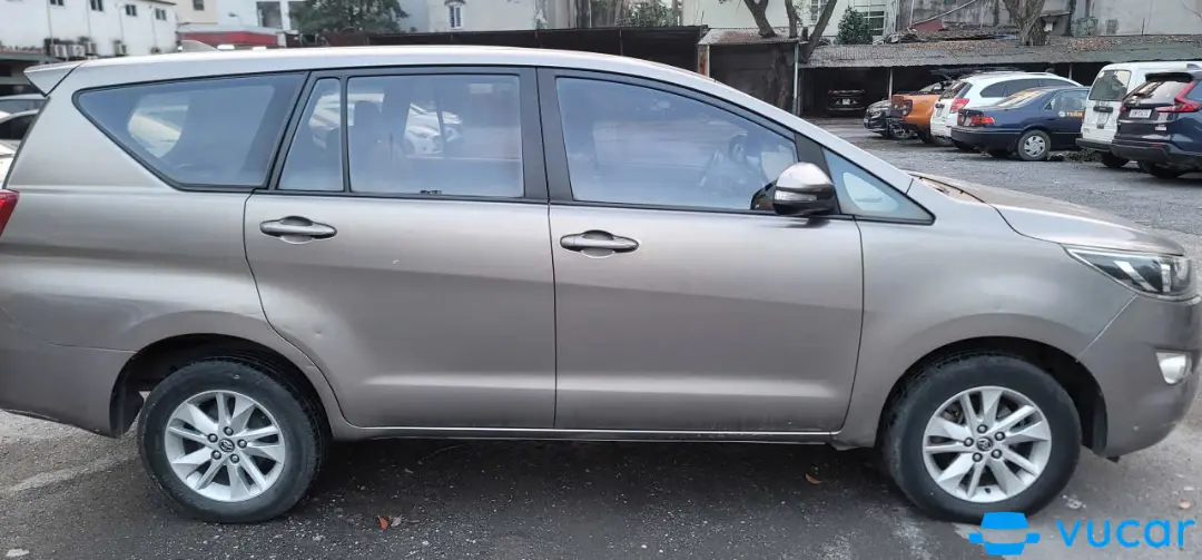 Toyota Innova 2.0E 2017 - Ngoại thất 4