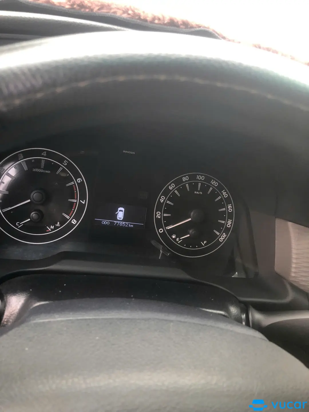 Toyota Innova 2.0 E MT 2018 - Nội thất 1