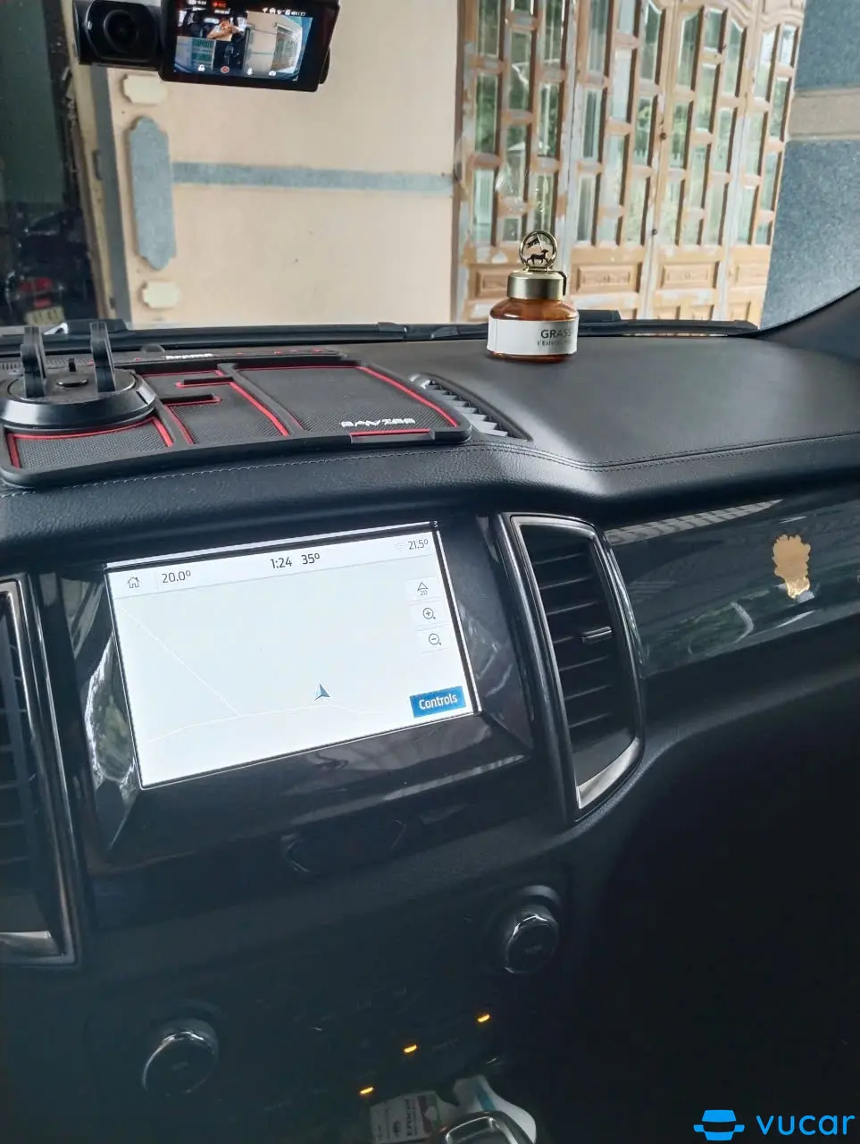Ford Everest Titanium 2.0L 4x4 AT 2022 - Nội thất 2