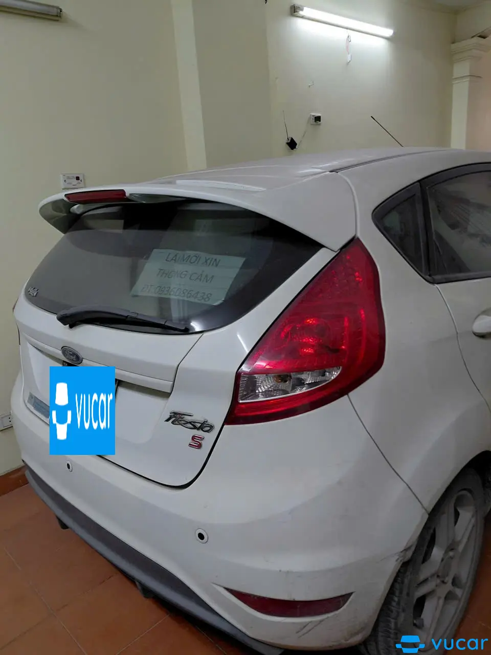 Cần bán xe ford fiesta 2013 mầu trăngd - Ngoại thất 1