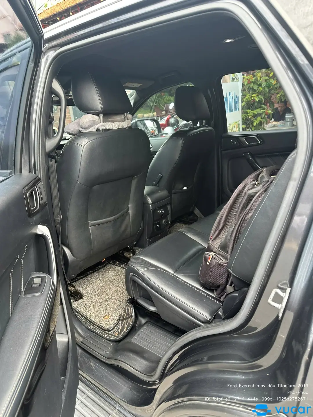 Ford Everest Titanium 2.0L 4x2 AT 2019 - Nội thất 1