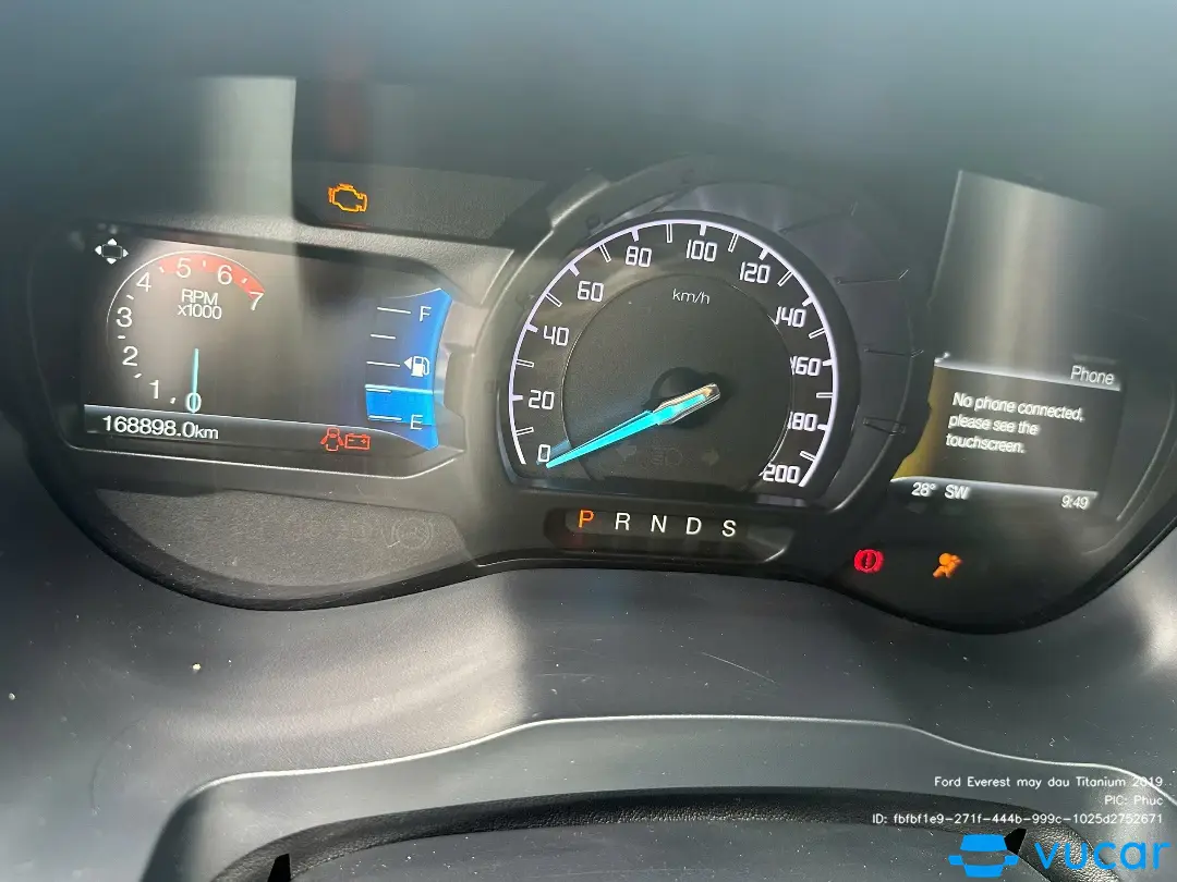 Ford Everest Titanium 2.0L 4x2 AT 2019 - Nội thất 3