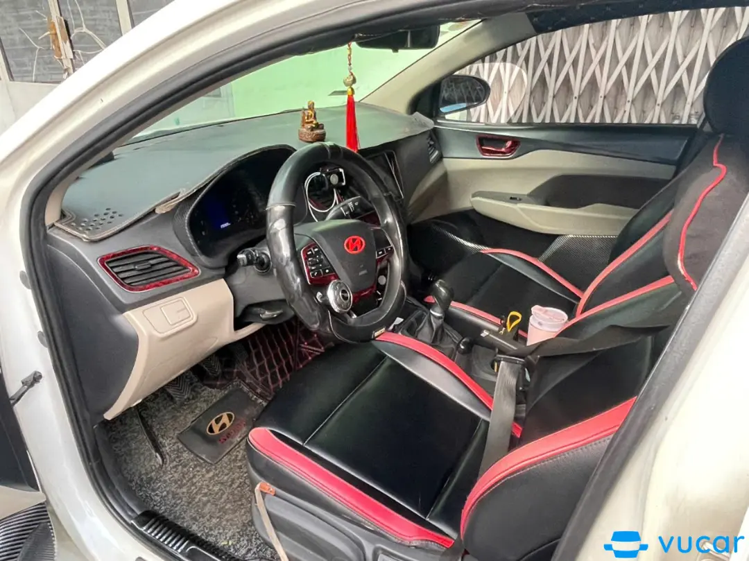 Suzuki Ertiga 1.4 AT 2017 - Nội thất 2