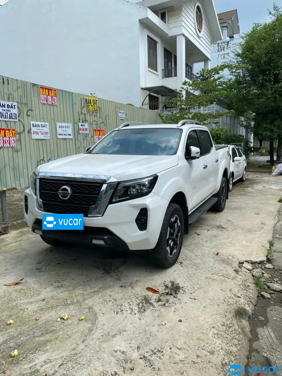 Ảnh xe Nissan Navara VL 2.3 AT 4WD Cao cấp 2022