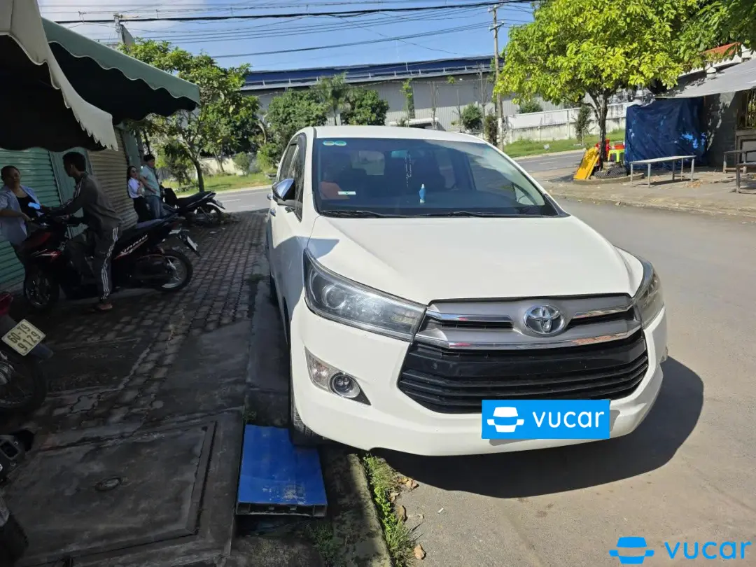 Ảnh xe Toyota Innova 2016 2.0V