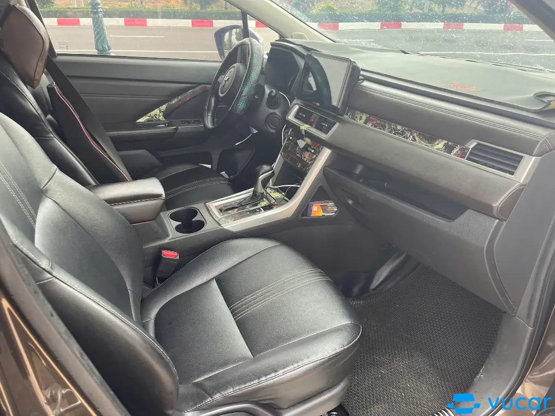Mitsubishi Xpander 1.5 AT 2022 - Nội thất 4