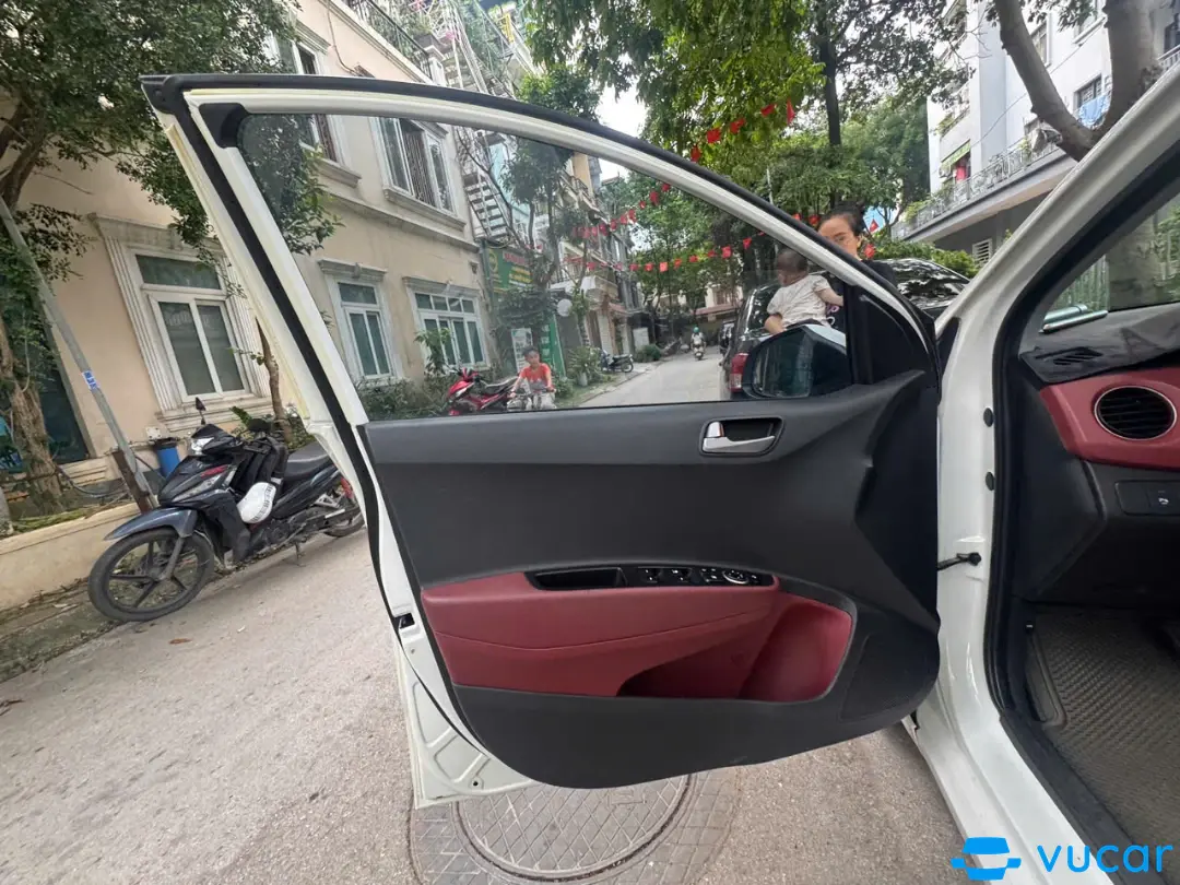Hyundai Grand i10 1.2 AT 2014 - Nội thất 1