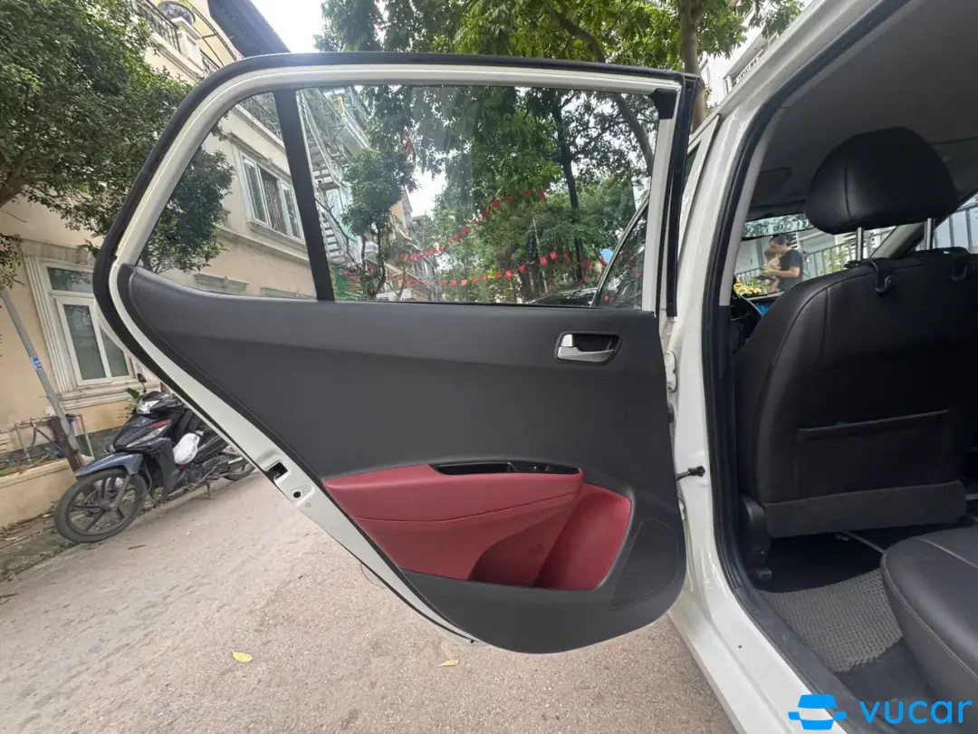 Hyundai Grand i10 1.2 AT 2014 - Nội thất 7