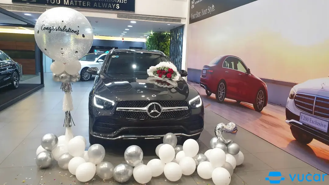 GLC300 4 matic - Khoang động cơ 2