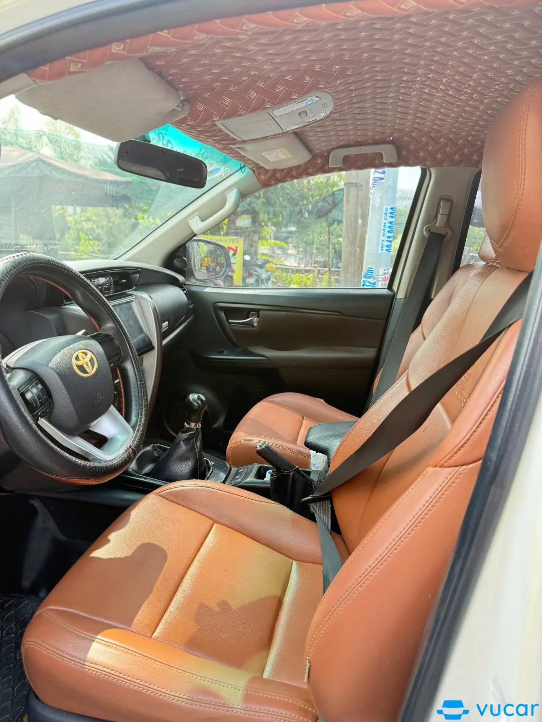 Toyota Fortuner 2017 - Nội thất 2