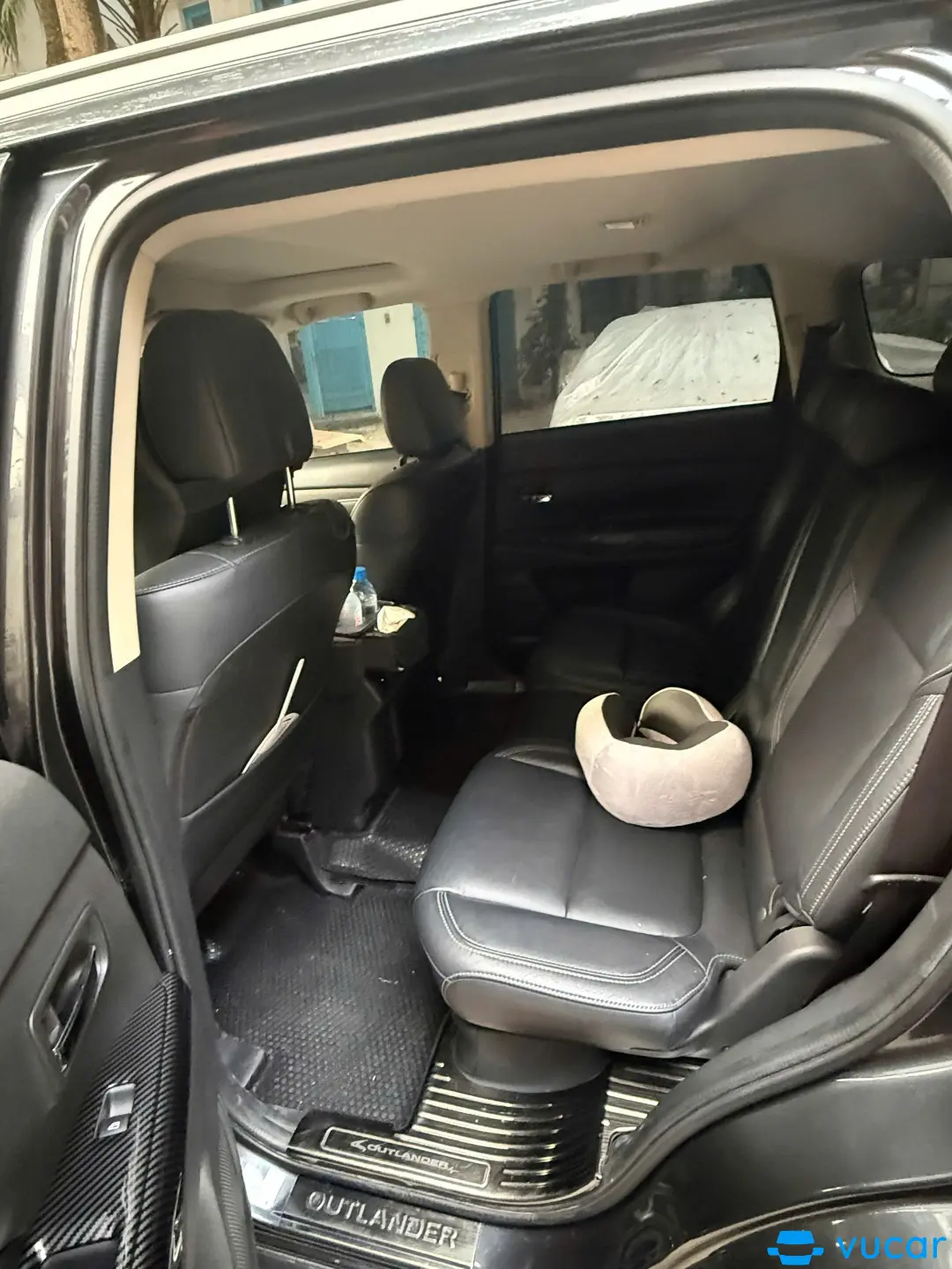 Mitsubishi Outlander 2.0 Premium 2021 - Nội thất 1